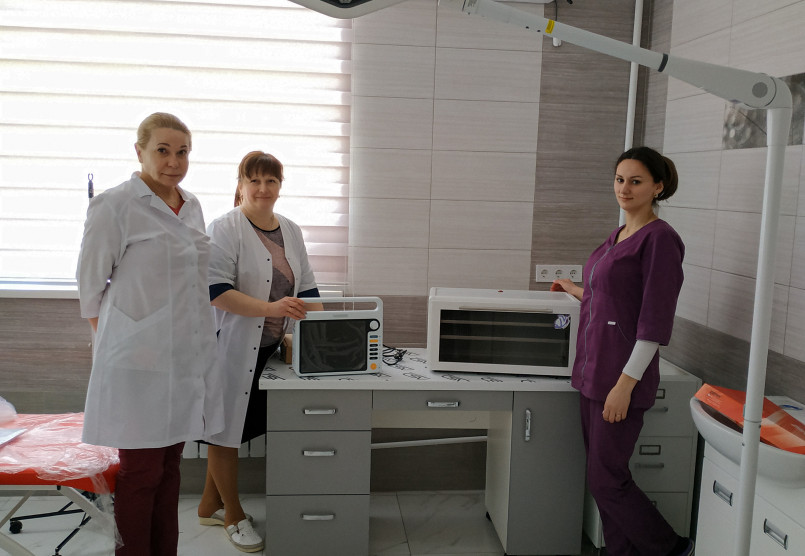 Вітаємо лікарню Кам'янки-Бузької з новою лампою для обстежень і монітором пацієнта